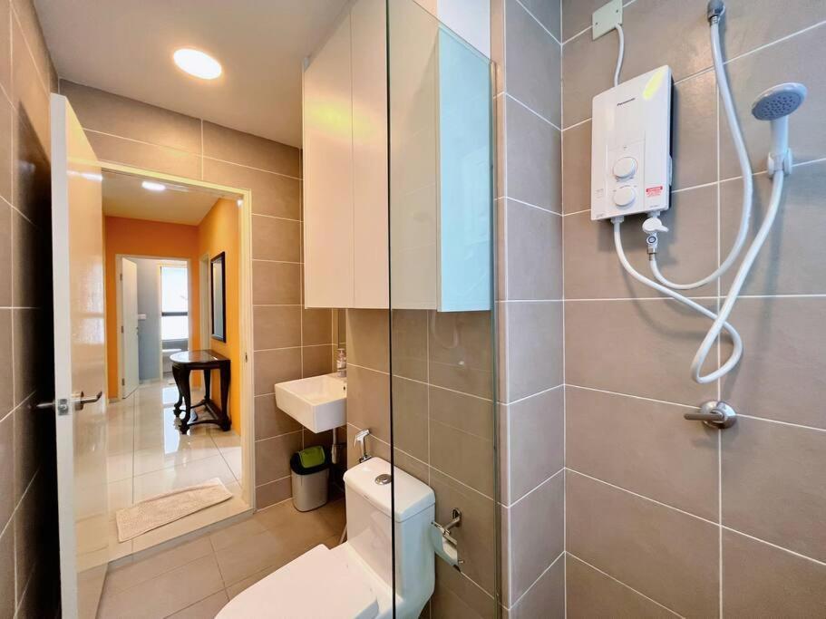 Homely 2Br Heritage D'Sara @ Link To Mrt, Near Thomson Hospital & Sungai Buloh Hospital エクステリア 写真