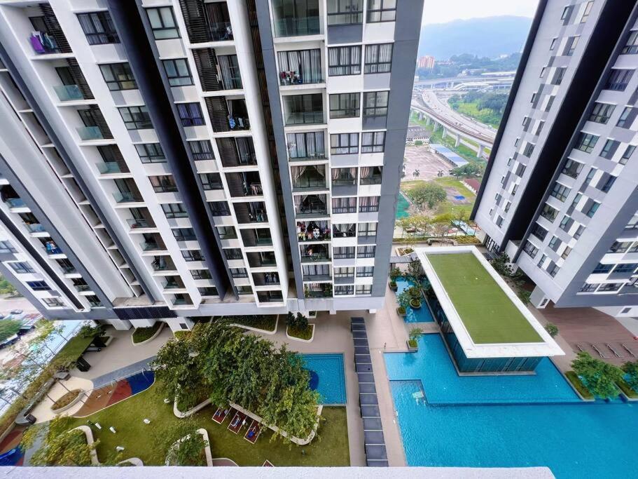 Homely 2Br Heritage D'Sara @ Link To Mrt, Near Thomson Hospital & Sungai Buloh Hospital エクステリア 写真