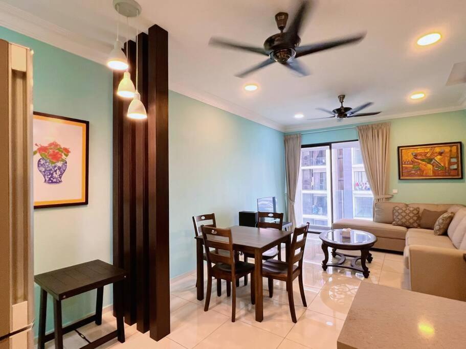Homely 2Br Heritage D'Sara @ Link To Mrt, Near Thomson Hospital & Sungai Buloh Hospital エクステリア 写真
